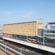 Imagen para el artículo titulado Este hotel del aeropuerto de Tokio ha instalado un simulador de vuelo gigante en una de sus habitaciones